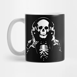 skull with headphones Mug